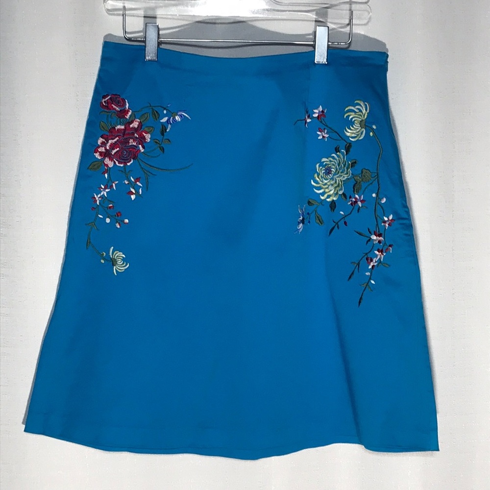 AUTOGRAPH NEW YORK Turquoise Floral Skirt